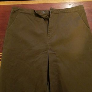 Gap skirt with pockets